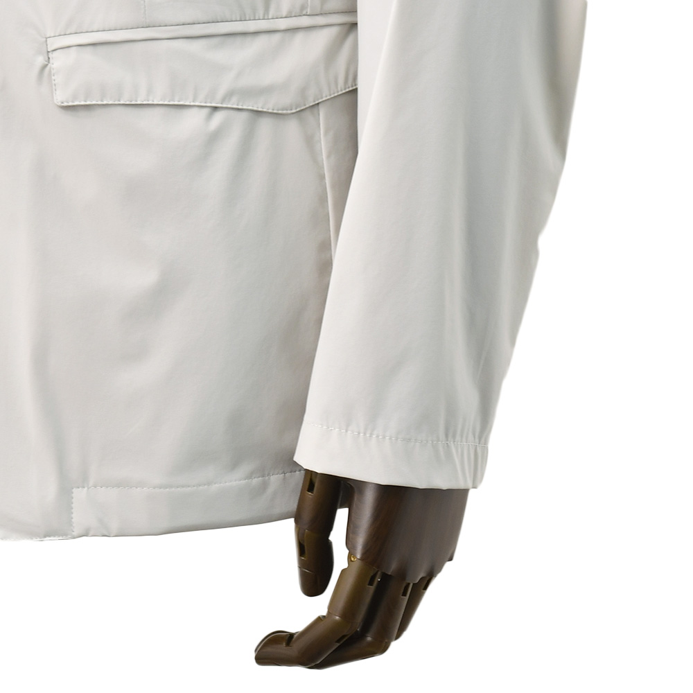 ヘルノ HERNO 軽量ナイロンジャケット メンズ 2つ釦シングルフロント FUNCTIONAL WARDROBE アイスグレー ストレッチ性 撥水 GA000179U 国内正規品の画像