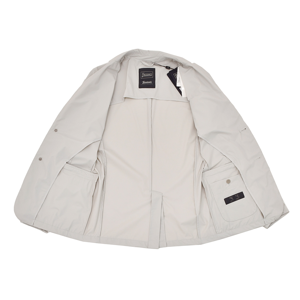 ヘルノ ラミナー HERNO LAMINAR ナイロンジャケット メンズ シングル2つ釦 ストレッチ LIGHT MATT アイスグレー 撥水加工 軽量 国内正規品の画像