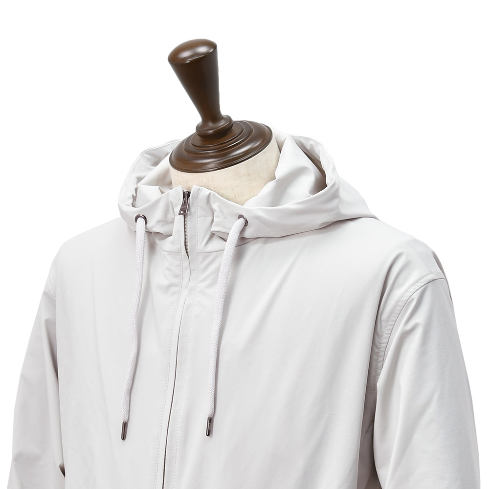 ヘルノ HERNO ナイロンパーカー メンズ フーディーブルゾン ナイロンジャージー NYLON JERSEY ライトグレー リラックスフィット ジップアップ 国内正規品の画像