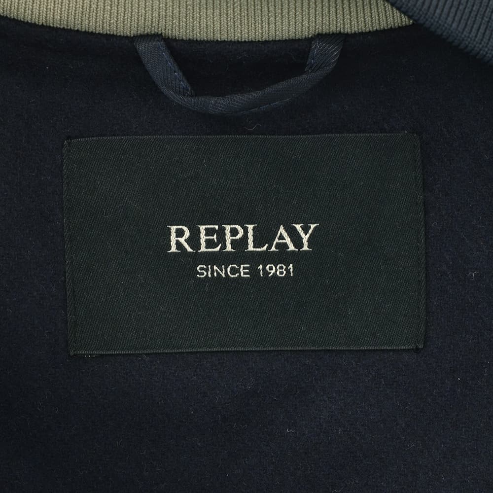 リプレイ REPLAY スタジャン メンズ ボンバージャケット ブレンドウールメルトン生地 ネイビー 紺 レギュラーフィット ブランドロゴ刺繍 国内正規品の画像