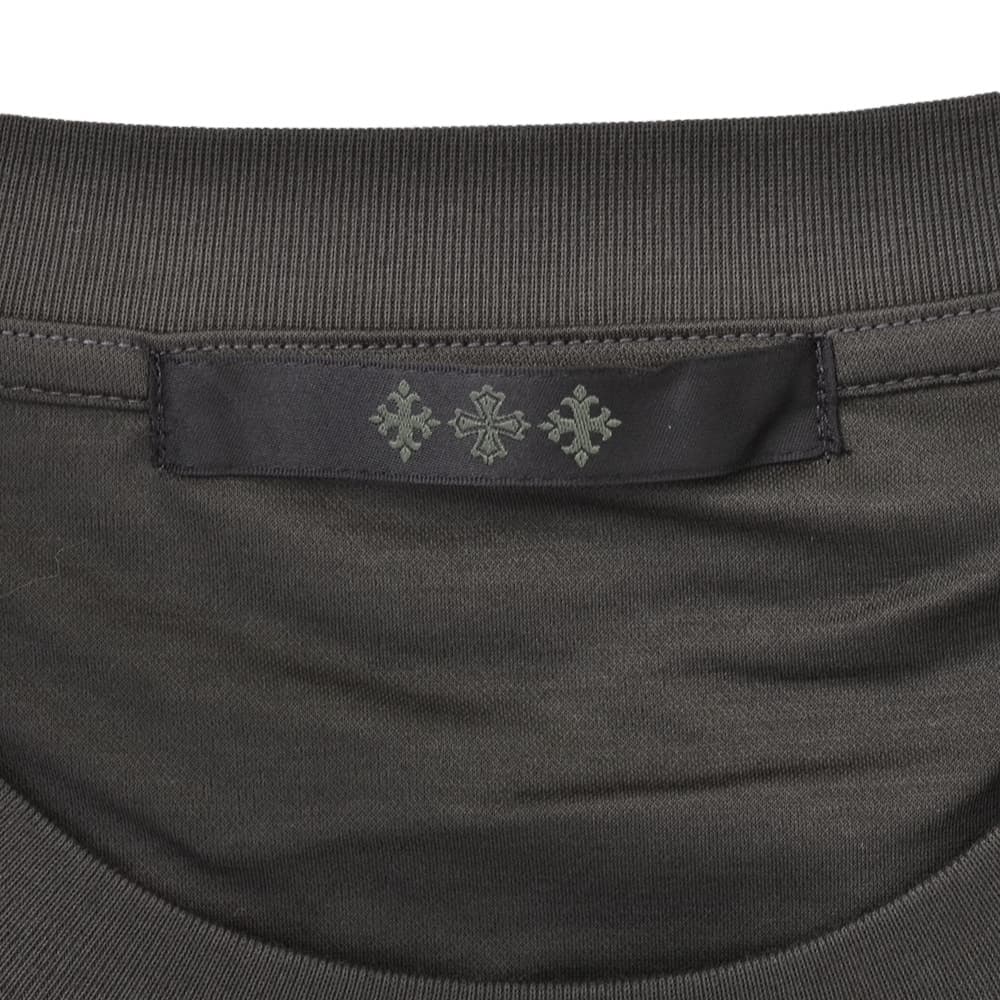 タトラス TATRAS 長袖Tシャツ メンズ クルーネックカットソー オスモ OSMO チャコールグレー コットンジャージー 左袖同色ロゴワッペン 国内正規品 |  | 08