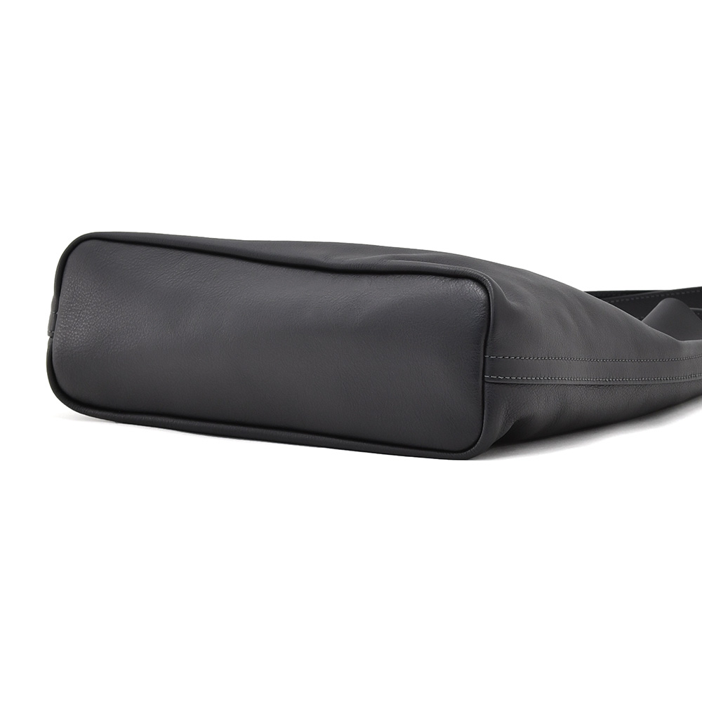 ダニエル&ボブ Daniel&Bob 縦型トートバッグ 男女兼用 一枚革レザーバッグ ALEX-31 アレックス MOUSSE LIGHT ムースライト ブラック 黒 国内正規品の画像