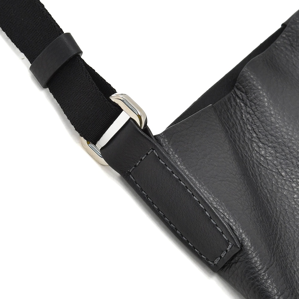 超美品 ダニエル＆ボブ ショルダーバッグ アリス レザー　黒　ブラック Daniel & Bob（ダニエル アンド ボブ） ショルダーバッグ ダイニエル