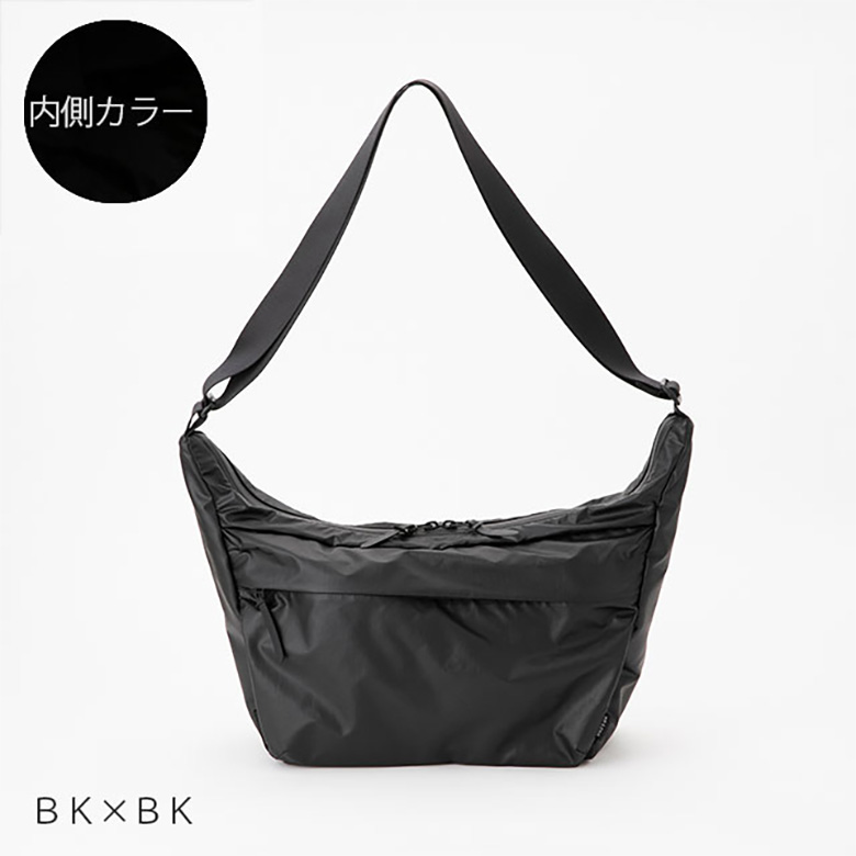 TO＆FRO レザー見え 軽量ショルダーバッグ 肩がけ パッカブル 9.7L ブラック 旅行カバン 日本製 SHOULDER BAG　Synthetic Leather｜designers-labo-jp｜02