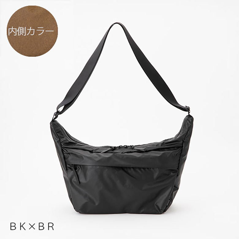 TO＆FRO レザー見え 軽量ショルダーバッグ 肩がけ パッカブル 9.7L ブラック 旅行カバン 日本製 SHOULDER BAG　Synthetic Leather｜designers-labo-jp｜03