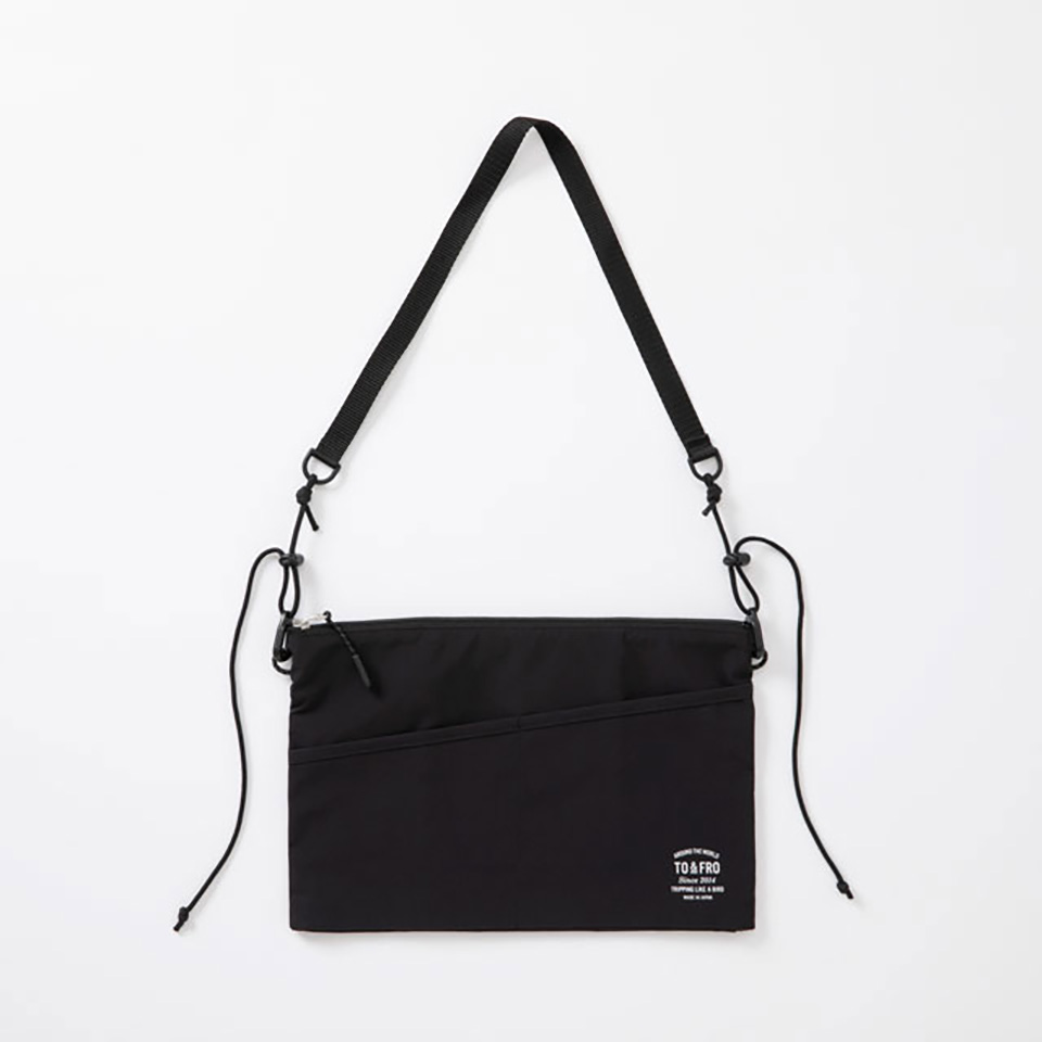 TO&FRO × familiar サコッシュ ブラック TO＆FRO PACKABLE SACOCHE 軽量撥水 サコッシュ ショルダー