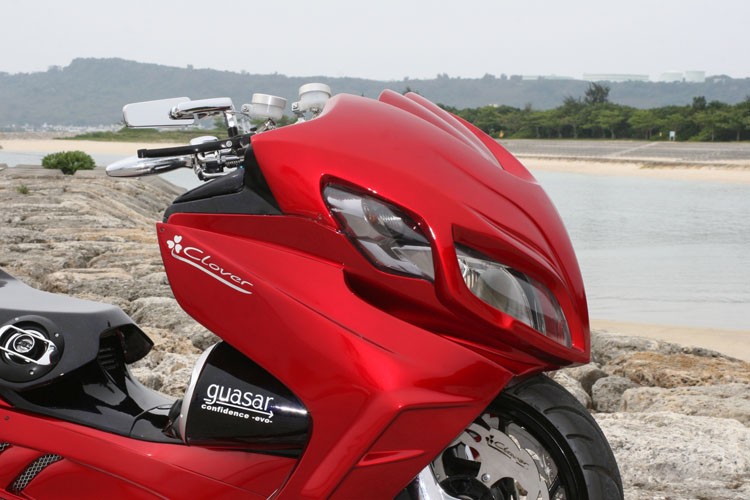 CLOVER製K7スカイウェイブ用Fチョップフェイス(車両販売ではありません） zupfeisu1f.jpg