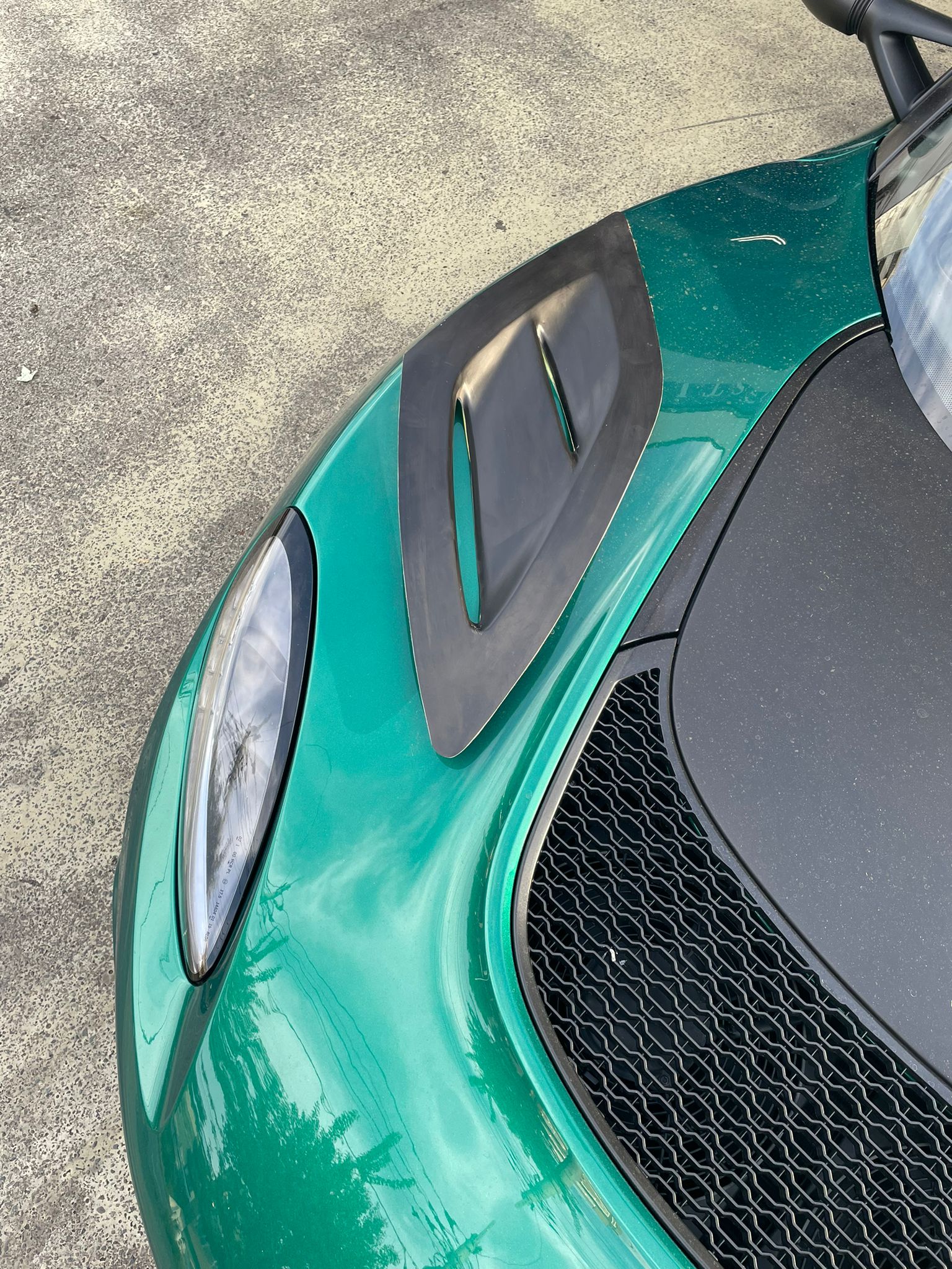 ロータスエキシージV6用 FrエアダクトFRP : Scuderia DESTINO