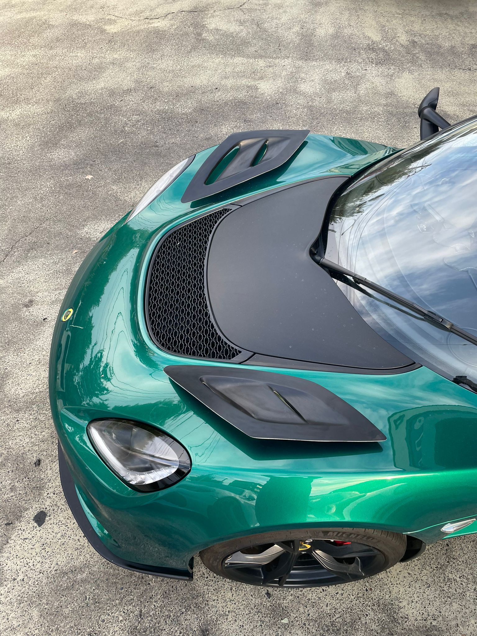 ロータス用 ロータスエキシージV6用 FrエアダクトFRP : Scuderia DESTINO