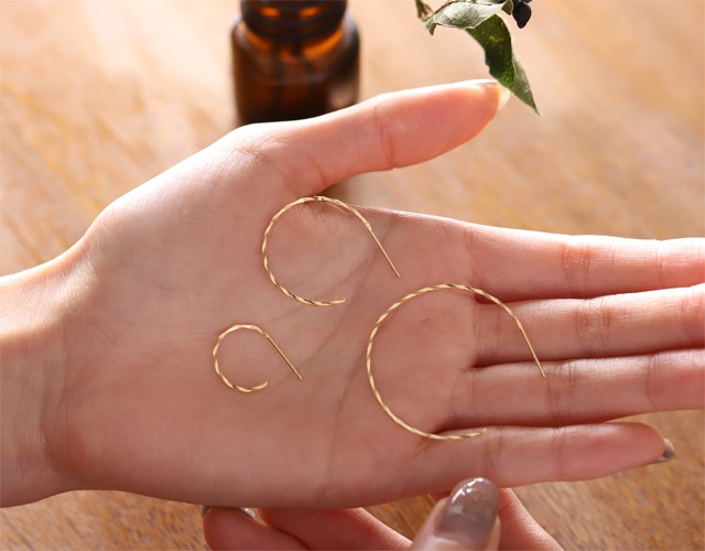 DEVAS 【5/15限定2500円OFFクーポン有】 フープピアス 18k ピアス 18金
