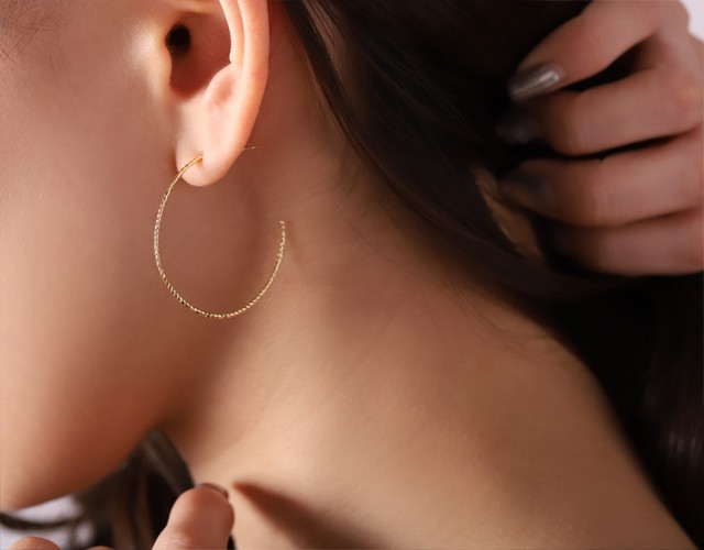 期間限定特別価格　k18 ゴールド　フープピアス　両耳 DEVAS 8月土日限定 7%クーポン▽ フープピアス 18k ピアス 18金
