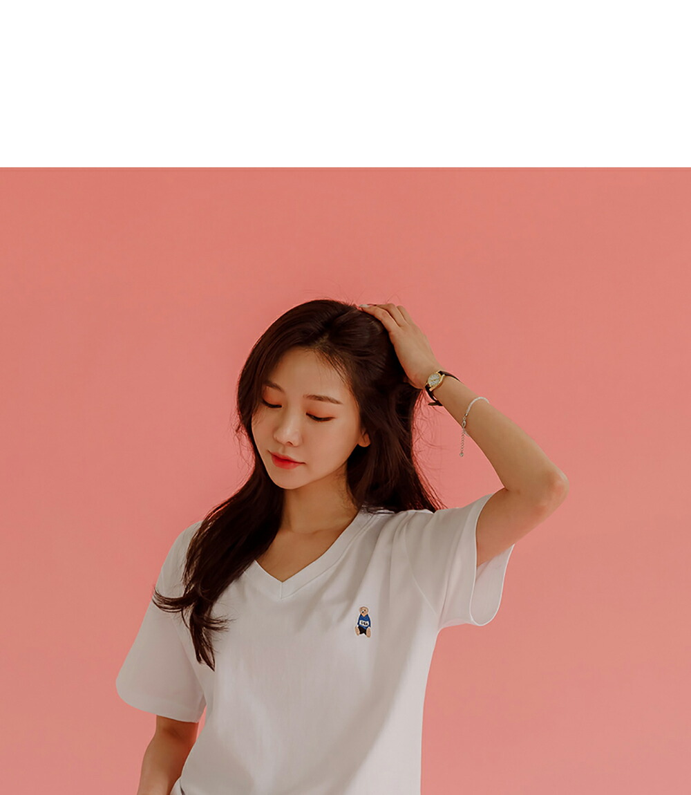 韓国ファッション トップス Tシャツ Vネック 半袖 刺繍 ポイント 熊