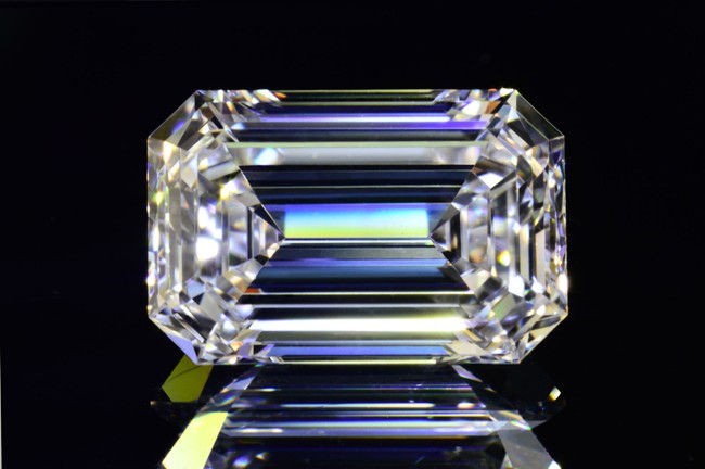 天然 ￼ダイヤモンド 計0.80ct D-IF エメラルドカットGIA-ガ刻印 天然 ダイヤモンド 計0.43ct D-SI2 エメラルドカット GIA鑑 - メルカリ