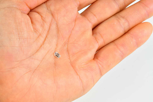 エメラルドカット ダイヤモンドリング 0.3カラット Eカラー高品質