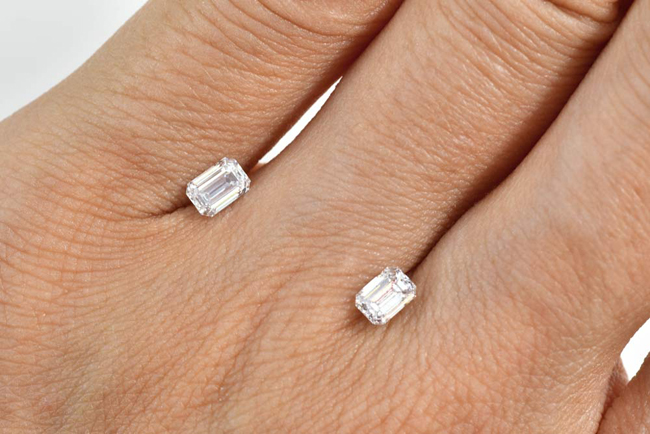 エメラルドカット ダイヤリング ゴールド 0.35カラット D IF タイプ2A