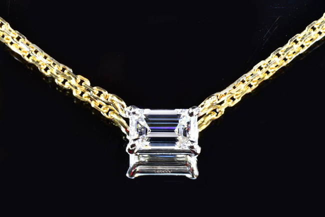 エメラルドカット ダイヤネックレス K18ゴールド 0.35カラット D IF