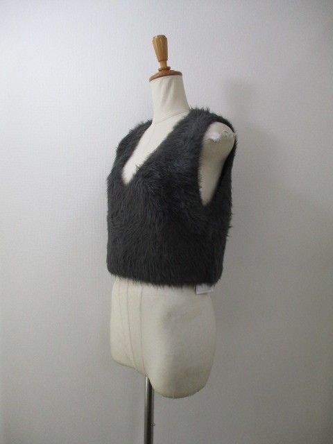 Dignite collier（ディニテコリエ） シャギーニットショートベスト TK