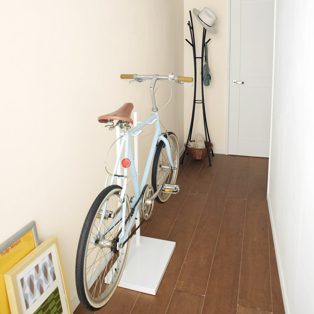 dinos カー用品 アウトドア 自転車 室内で使える ディスプレイ