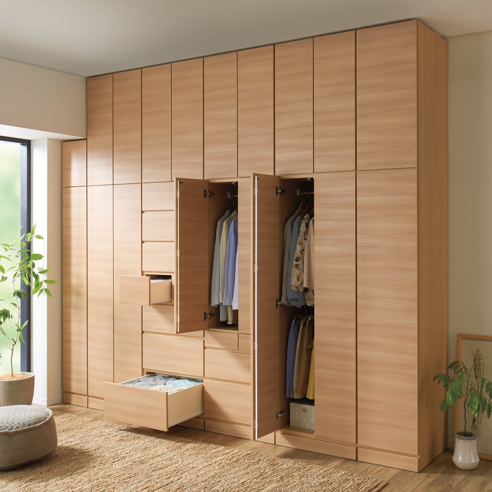 dinos（ディノス） お部屋の天井構造を考慮した壁面ワードローブ