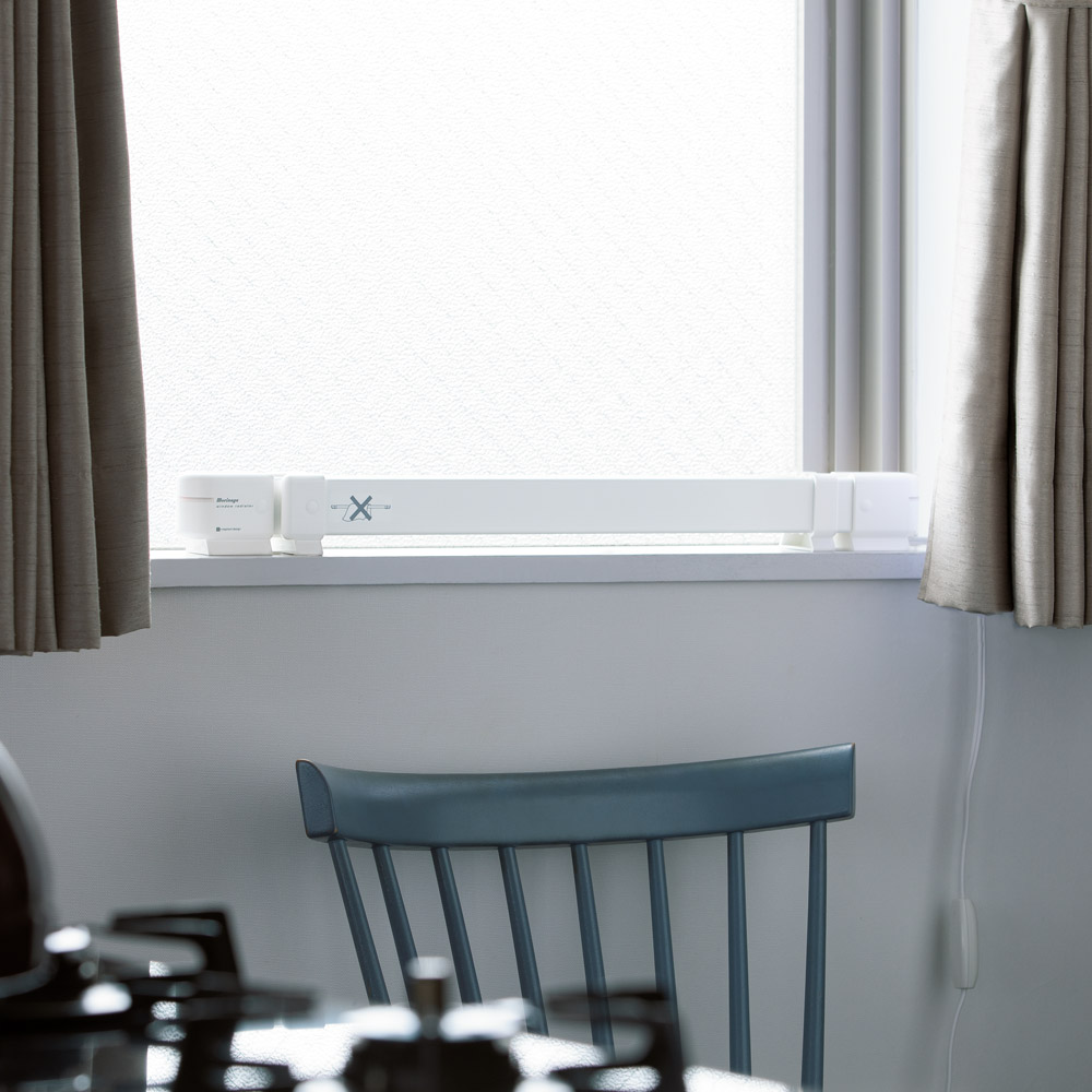 dinos（ディノス） 結露と冷気を抑制！「窓際ヒーター」幅60-90cm伸縮