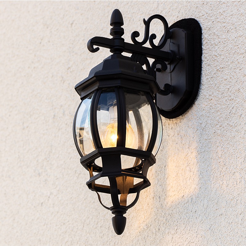 おしゃれなアンティークデザインのアウトドアライト 玄関照明 玄関