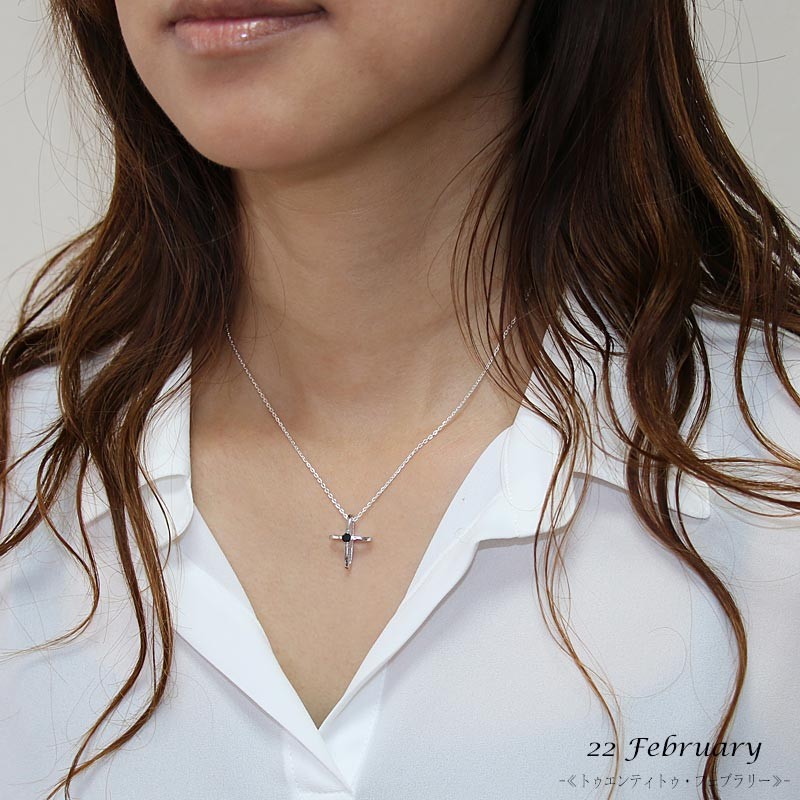 クロスダイヤネックレス　ピアスセット ペンダント ネックレス クロス ブラックダイヤモンド シルバー925