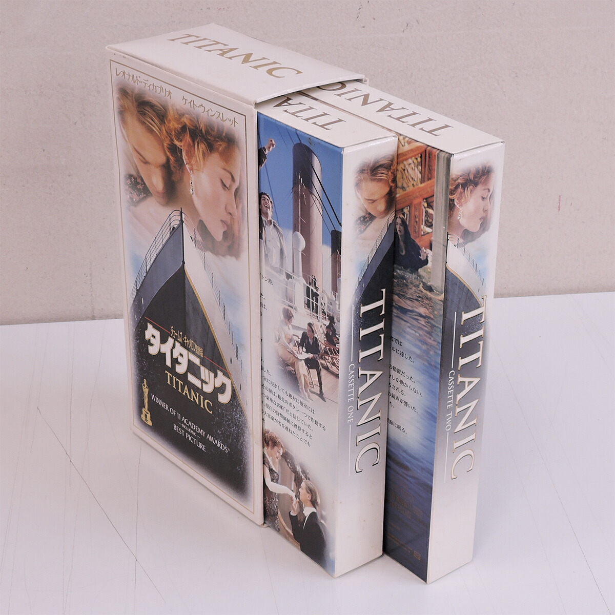 VHSです タイタニック ケイト・ウィンスレット レオナルド