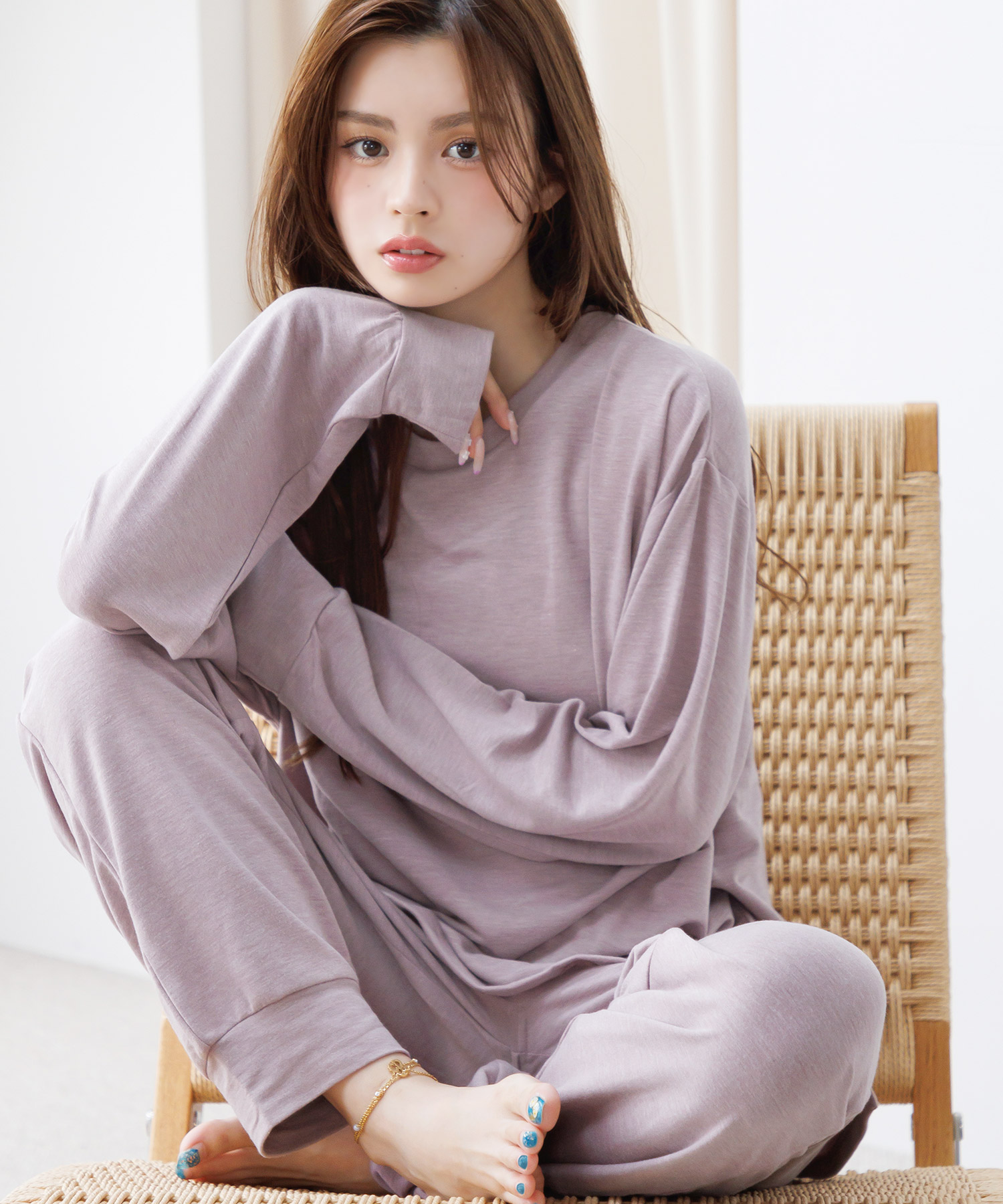 ルームウェア レディース 冬 長袖 パジャマ 前開き 春 秋 セットアップ 上下 ロングパンツ 薄手 とろみ Tシャツ さらさら ピンク グレー 水色 入院 新作 2025年 | Dita | 04