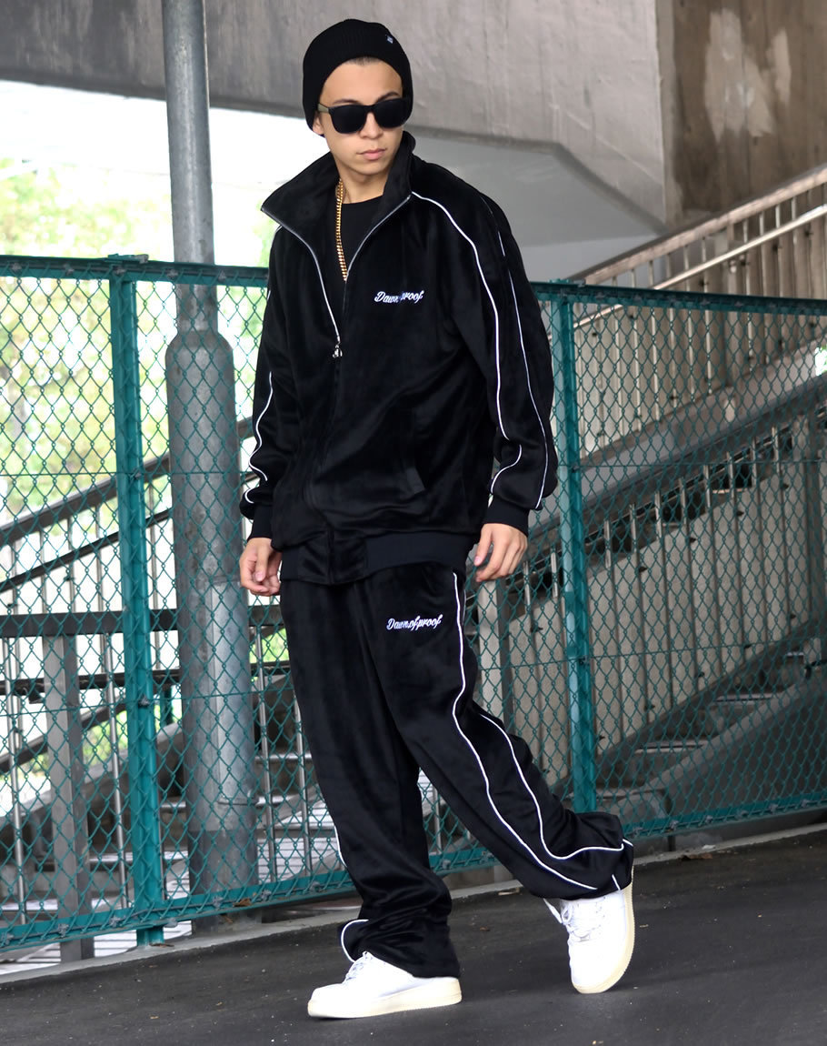 オーバーサイズ ジャージ シンプル ストリート系 黒 三本線 オーバーサイズ ジャージ シンプル ストリート系 黒 三本線