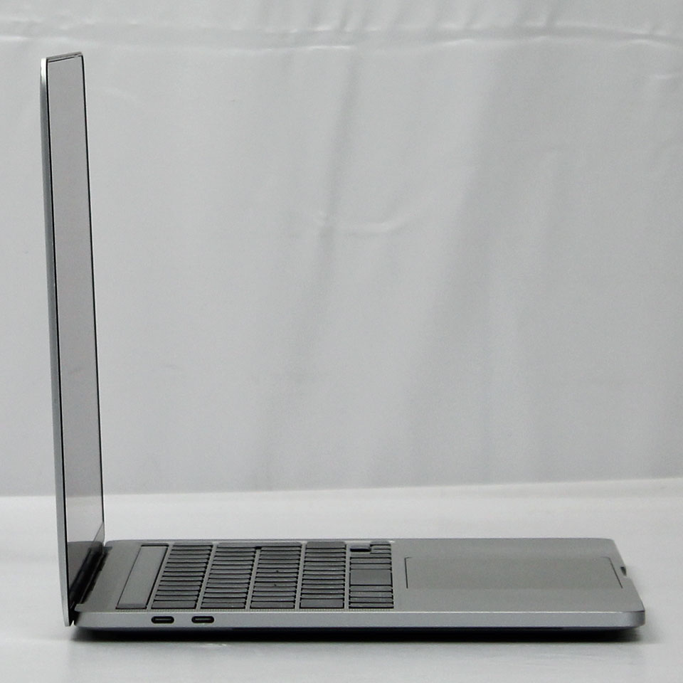 Apple MacBook Pro (13-inch, 2020, Four Thunderbolt 3 ports