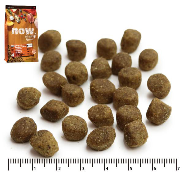 (選べるプレゼント付き)ナウ フレッシュ シニア＆ウエイトマネイジメント5.44kg 犬 ドッグ ドック 体重管理 低脂肪 関節_1