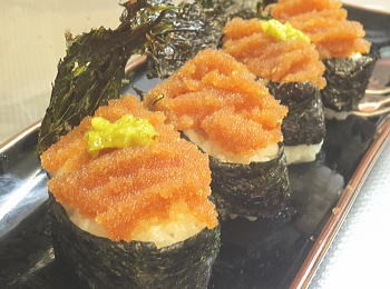 生たらこ軍艦巻岩のりのせ