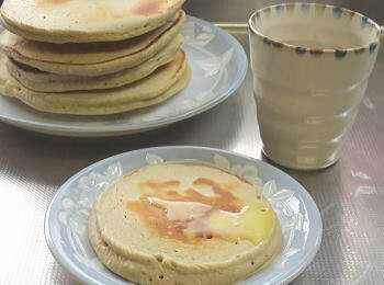 そば粉ホットケーキ