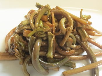 くまもと産干しぜんまい1キロ 楽天市場】新潟県産 乾燥ゼンマイ 選べる 100g 〜 1kg 企画販売