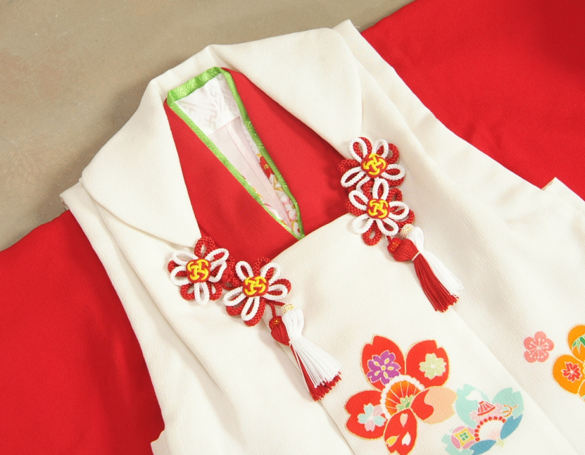七五三 女の子 3歳 正絹 被布着物セット 赤色地 被布白色 本三越織り 