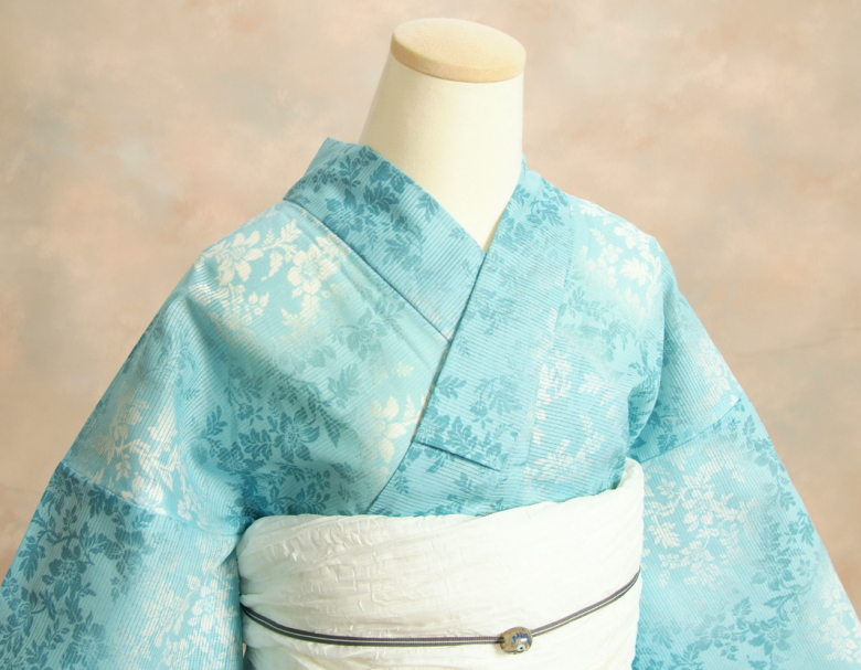 浴衣 ゆかた 綿絽生地使用 凪ブランド 水色 花唐草 夏にピッタリ 綿１００％ 浴衣 ゆかた 綿絽生地使用 凪ブランド 水色 花唐草 夏にピッタリ