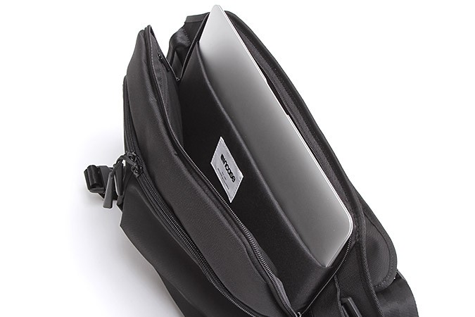 【未使用】　インケース Incase リフォーム スリングパック II incase インケース ボディバッグ Incase リフォーム スリング