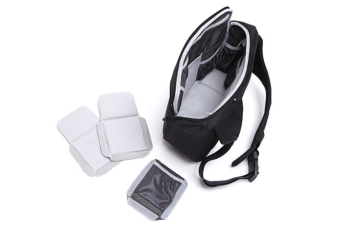 Incase インケース DSLR Sling Pack カメラ ボディーバッグ Amazon.com: Incase Designs DSLR Sling Pack, Black 2, One