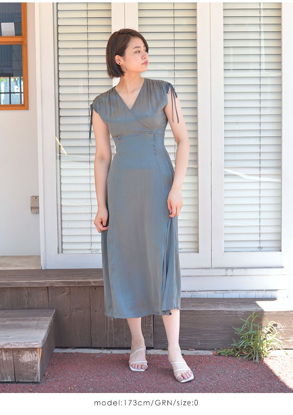 フレイアイディー Fray I D 春夏 Ipekerギャザーサテンワンピース ワンピース サテン ロング丈 フレア Vネック リボン ノースリーブ 半袖 ギャザー Fwfo3032 バッグ ワンピースのダブルハート 通販 Yahoo ショッピング