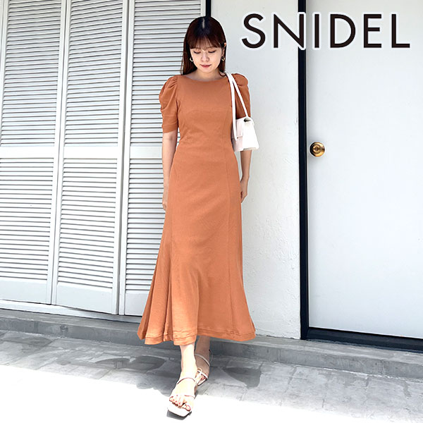 SALE スナイデル SNIDEL バックオープンカットワンピース 半袖 ロング