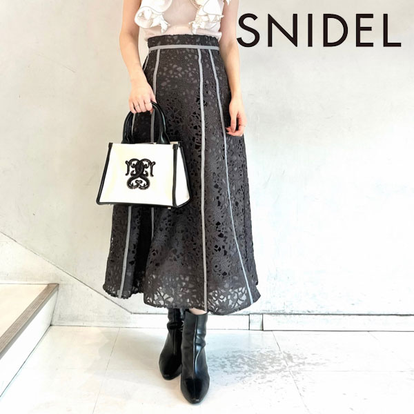 新春SALE スナイデル SNIDEL 23秋冬 レースボリュームスカート