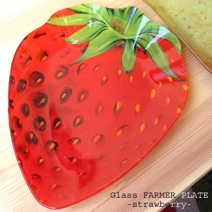 いちごデザインの丸型皿 いちごデザインの丸型皿