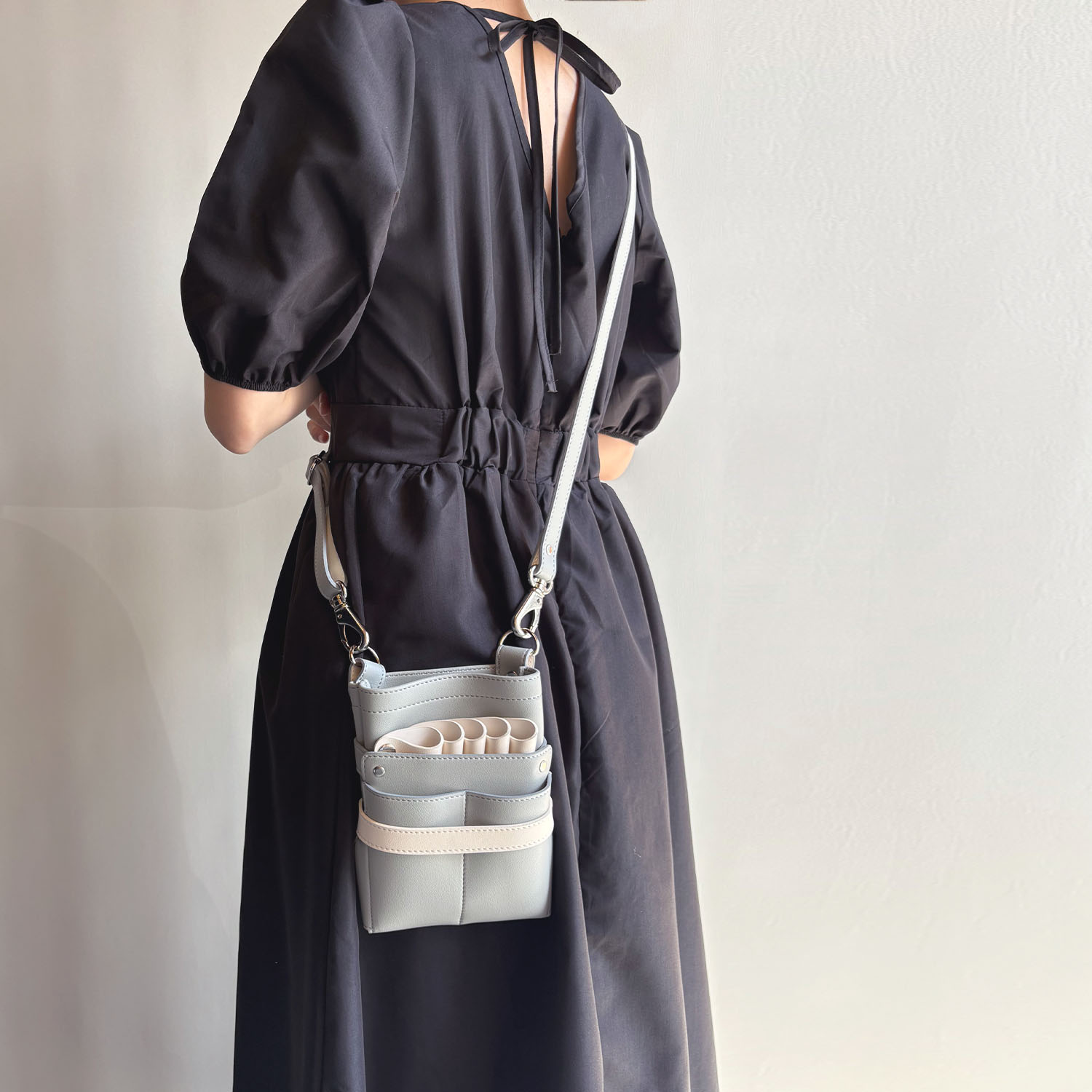 DEEDS シザーケース 美容師 ヴェネチア no.398 ライトグレー×アイボリー 0〜5丁入  国内シザーケース専門メーカー 理容師 トリマー グレー 灰色 白 ホワイト |  | 01