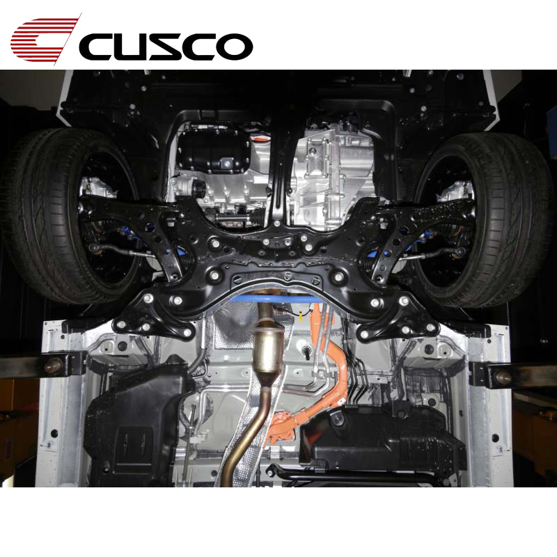 エスクァイア スタビライザー ZWR80G 2014.10-2021.12 フロント用 CUSCO(クスコ) 975 311 A28