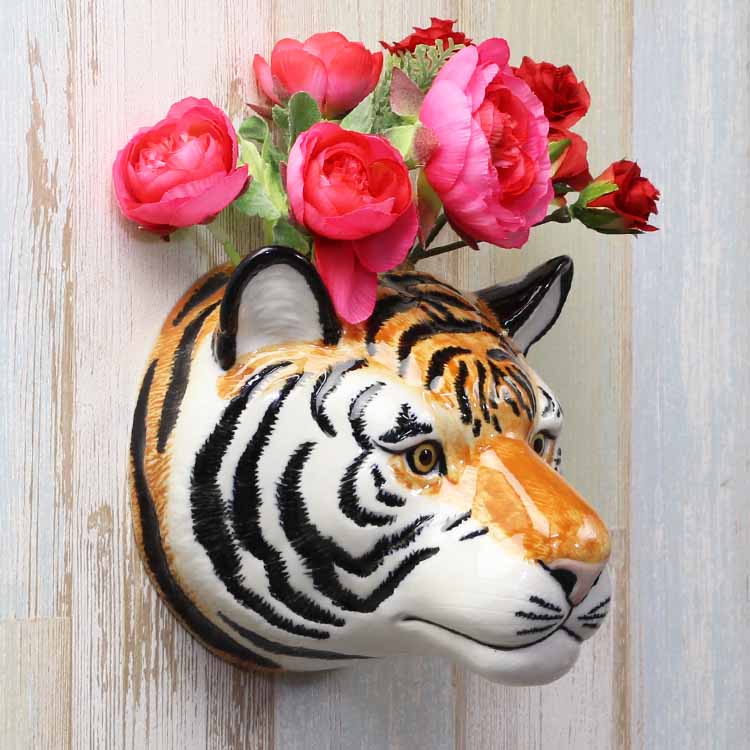 壁掛け 花瓶 虎 トラ タイガー Tiger Wall Vase プレゼント クエイルセラミックス Quail Ceramics : qude835  : 南欧風雑貨カサ・デ・アイヴィー - 通販 - Yahoo!ショッピング