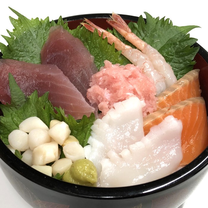 海鮮丼 食べたい時に流水解凍３分で食べられる マグロ切り身 ネギトロ 甘エビ サーモン切り身 貝柱など6種のネタ 海鮮丼のタレ付き 5食セット