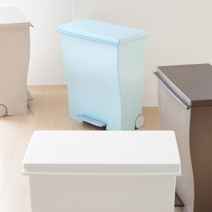 ゴミ箱 39L おしゃれ 分別 ごみ箱 ふた付き キッチン スリム ワイドペダルペール 横型 キャスター付き 日本製 kcud KUDWD 岩谷マテリアル | kcud | 17