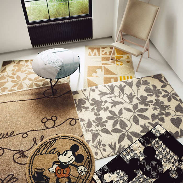 新品　Disney ミッキーマウス　円形カーペット　 SUMINOE スミノエ (豪華2大特典)ラグ マット 円形 おしゃれ カーペット 絨毯