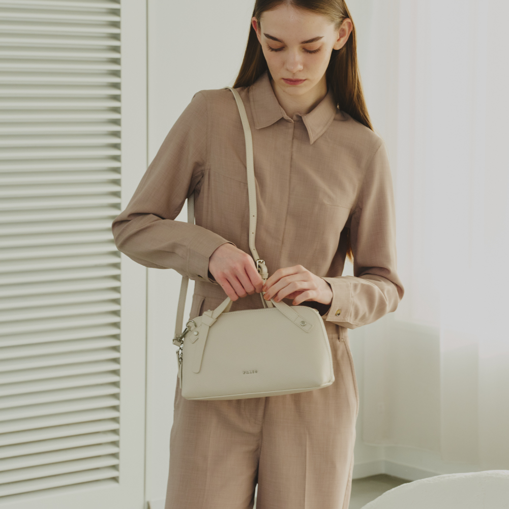 極美品✨カオパオシュウ　ハンドバッグ　ショルダーバッグ　JIJI31 極美品✨カオパオシュウ ハンドバッグ ショルダーバッグ JIJI31様 専用