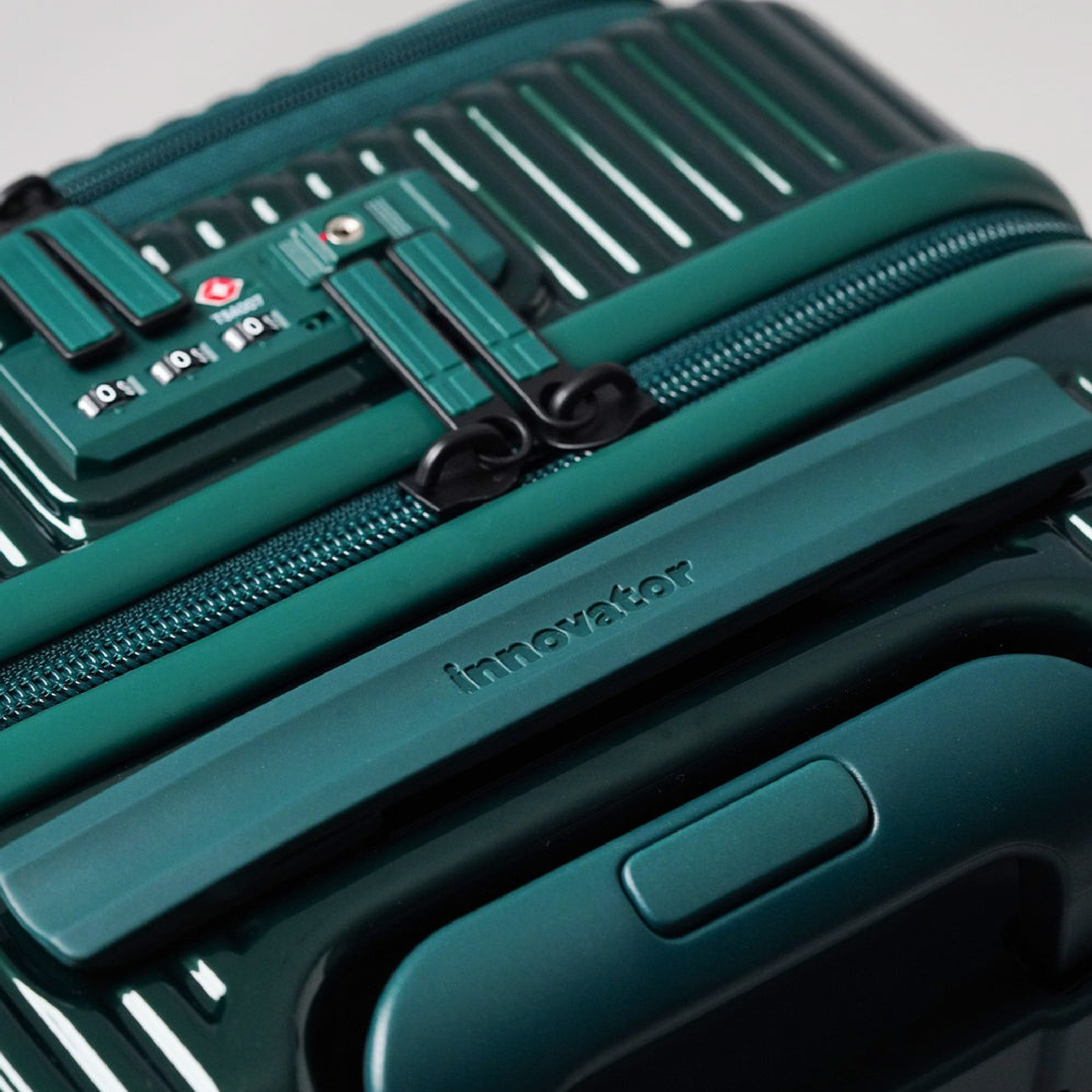 innovator イノベーター スーツケース inv155 鏡面 55L 軽量